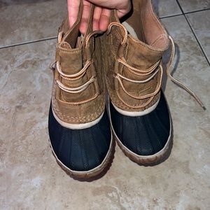 *SOLD* Sorel 6.5 waterproof short boots *SOLD**